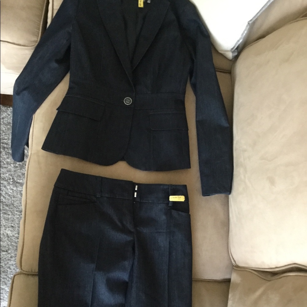 7th Avenue dark blue suit jacket and pants set